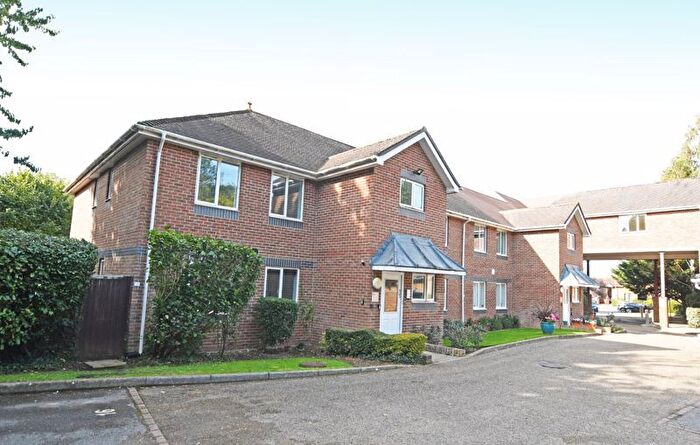 2 Bedroom Flat For Sale In Enterprise Road, Maidstone, ME15