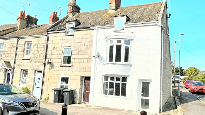 3 Bedroom End Of Terrace House For Sale In Easton Square, Portland, Dorset, DT5