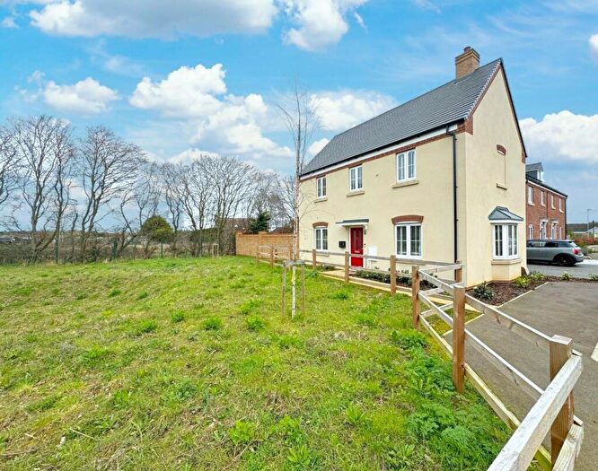 4 Bedroom Detached House For Sale In Goodship Lane, Potton, SG19