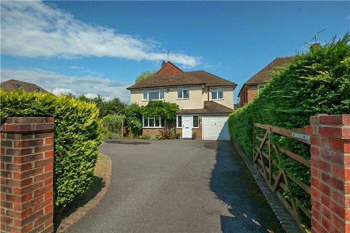 5 Bedroom Detached House To Rent In Rances Lane, Wokingham, Berkshire, RG40