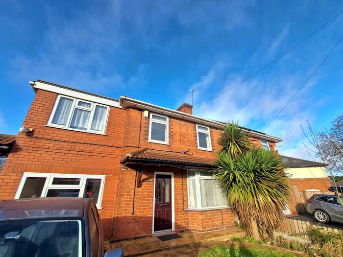 5 Bedroom Semi-Detached House To Rent In Norrington Road, B31