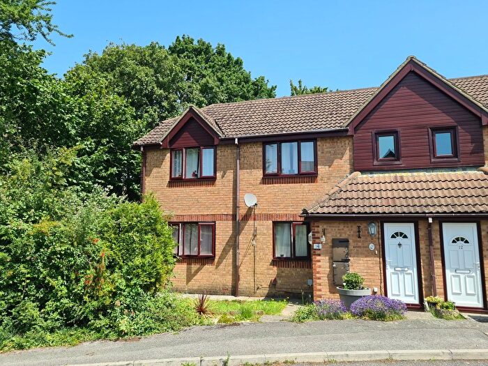 2 Bedroom Maisonette For Sale In Pentridge Way, Ashurst Bridge, SO40