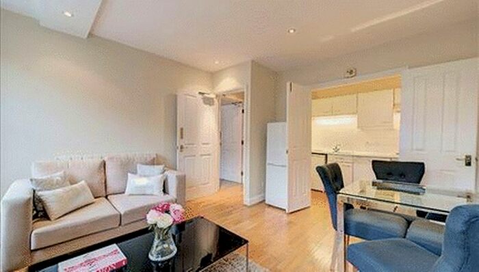 2 Bedroom Flat To Rent In Nottingham Place, London, W1U