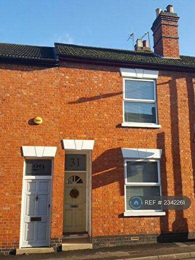 3 Bedroom Terraced House To Rent In Radcliffe St, Milton Keynes, MK12