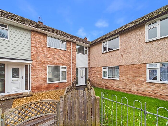 3 Bedroom Terraced House For Sale In Sheridan Road, Hereford, HR4