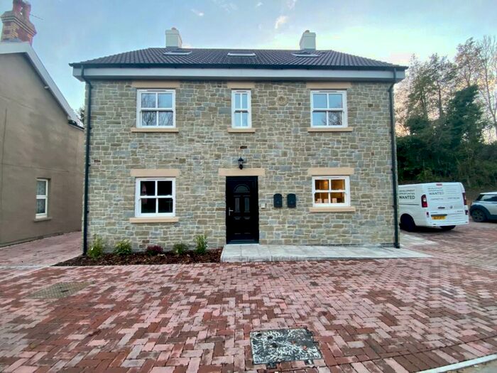 2 Bedroom Apartment To Rent In Avon Valley Apartments, Bitton, BS30
