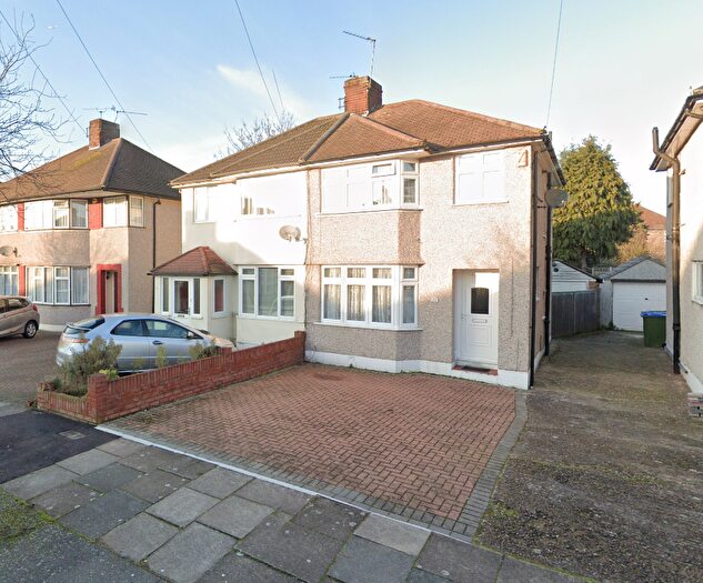 3 Bedroom Semi-Detached House To Rent In Sheridan Road, Bexleyheath, DA7