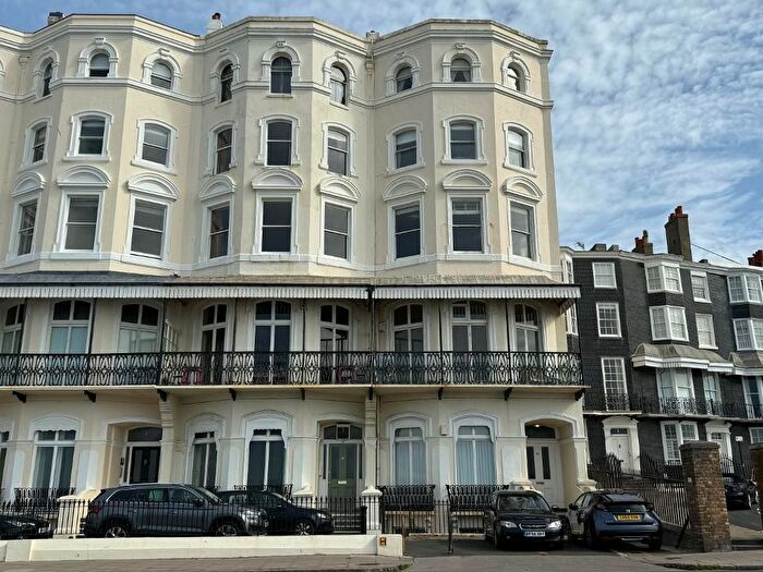 2 Bedroom Flat To Rent In Marine Parade, Kemptown, East Sussex, BN2