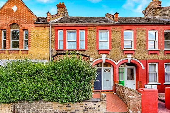 2 Bedroom Flat To Rent In Clementina Road, London, E10