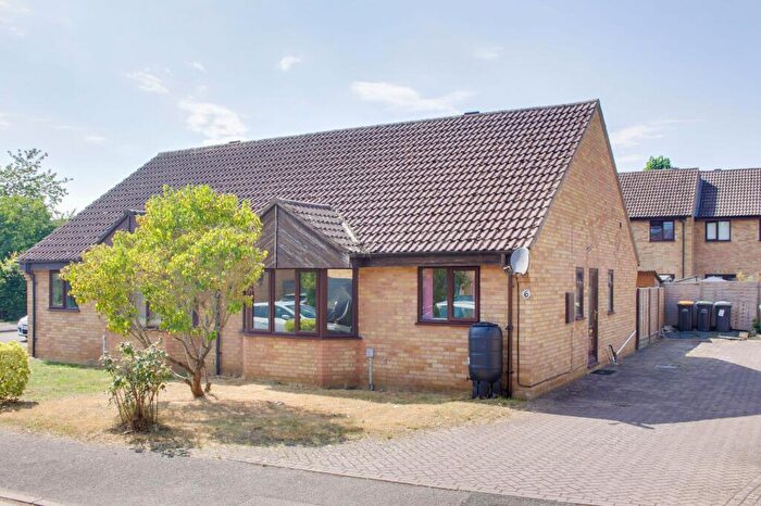 2 Bedroom Semi-Detached Bungalow For Sale In Swallowfield, Wyboston, MK44