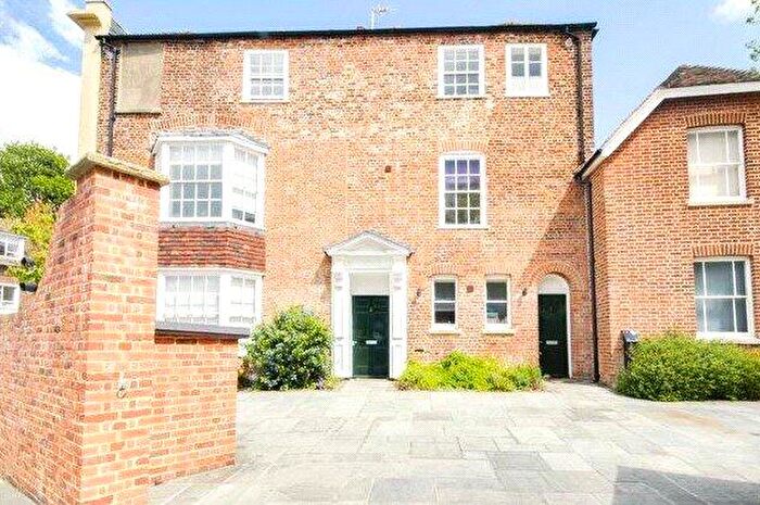 1 Bedroom Bungalow For Sale In Oaten Hill, Old Dover Road, Canterbury, CT1