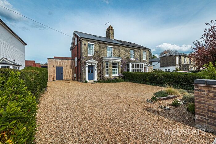 3 Bedroom Semi-Detached House For Sale In Mount Pleasant, Norwich, NR2