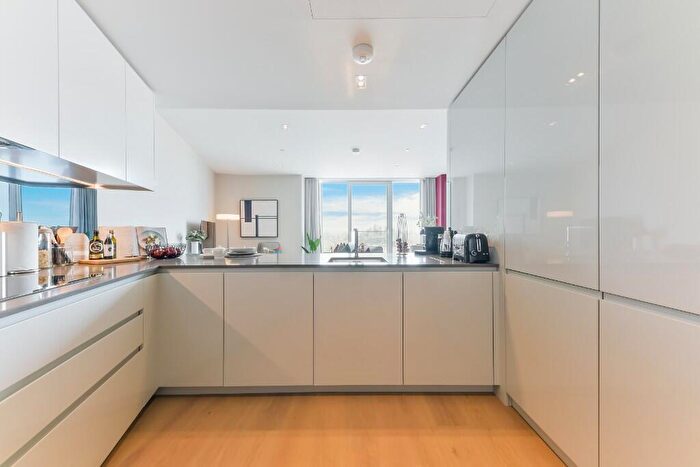 1 Bedroom Apartment To Rent In Newfoundland Place, London, E14