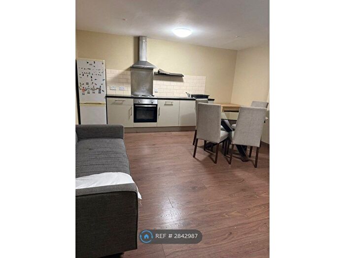 2 Bedroom Flat To Rent In Daniel House, Bootle, L20