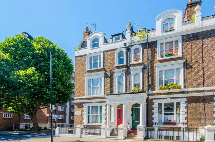 3 Bedroom Flat To Rent In Colville Road, Westbourne Grove, London, W11