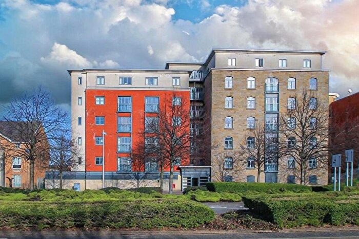 2 Bedroom Flat For Sale In Magretian Place, Cardiff, CF10