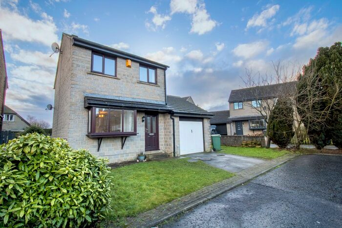 3 Bedroom Detached House To Rent In Carolan Court, Golcar, Huddersfield, HD7