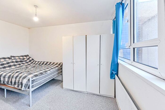1 Bedroom Flat For Sale In Hampson Way, Stockwell, London, SW8