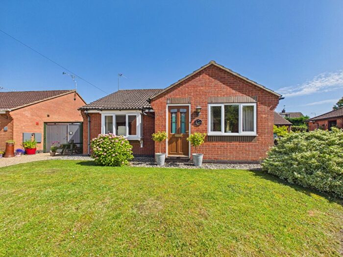 2 Bedroom Detached Bungalow For Sale In Simpson Close, Barrow-Upon-Humber, Lincolnshire, DN19