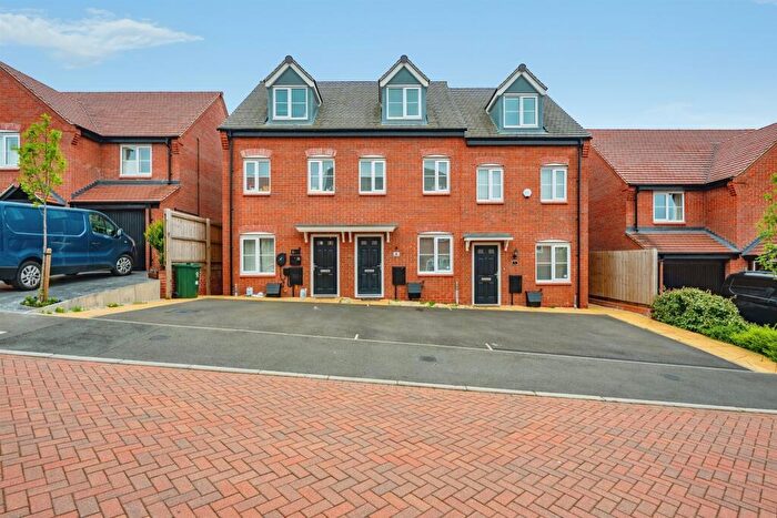 3 Bedroom Town House For Sale In Rochester Close, Chellaston, Derby, DE73