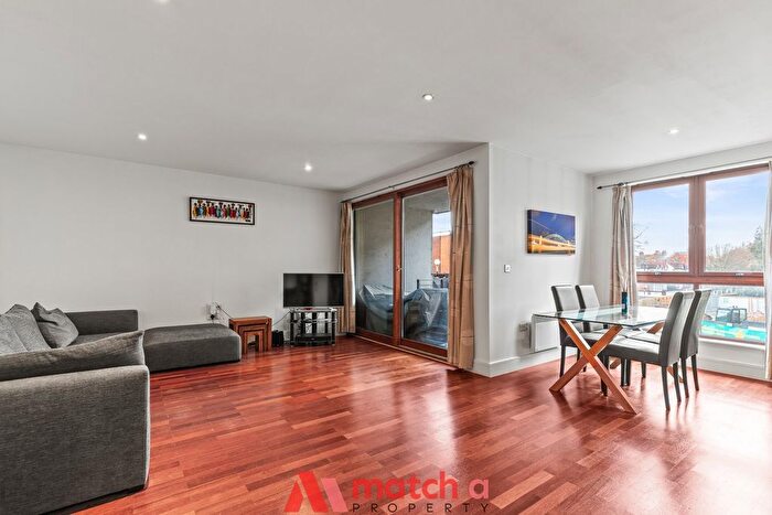 2 Bedroom Flat To Rent In St Mary's Road, Ealing, London, W5