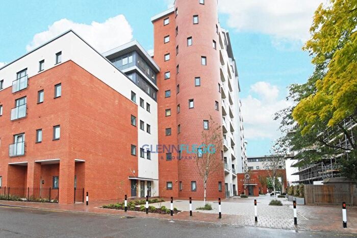 2 Bedroom Flat To Rent In Slough Station, Grays Place, Slough, SL2