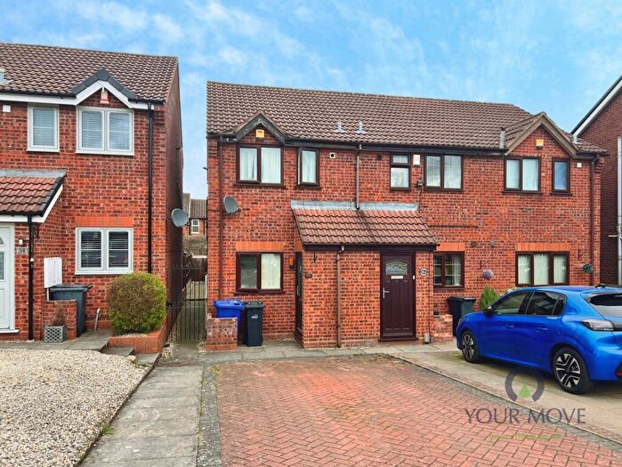 2 Bedroom End Of Terrace House For Sale In Wren Street, Woodsetton, Dudley, West Midlands, DY1