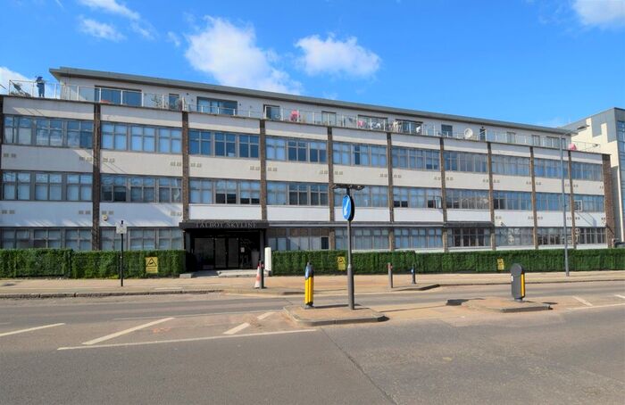 1 Bedroom Flat To Rent In Talbot Skyline, - Imperial Drive, Harrow, Greater London, HA2