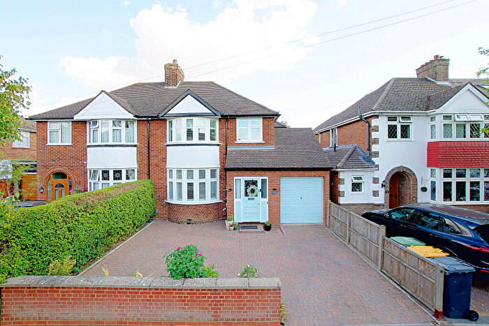 4 Bedroom Semi-Detached House For Sale In Risborough Road | Bedford | Beds | | ' South Facing Garden, MK41