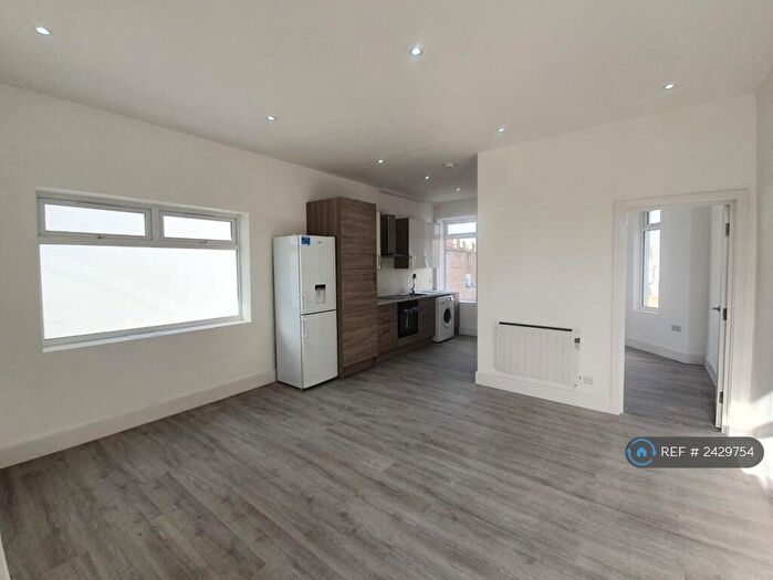 2 Bedroom Flat To Rent In Eagle Road, Wembley, HA0