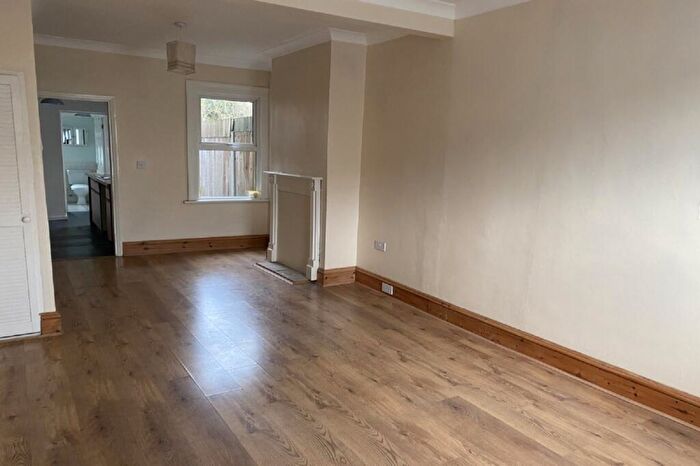 3 Bedroom Terraced House For Sale In Lawrence Hill Road, Dartford, Kent, DA1