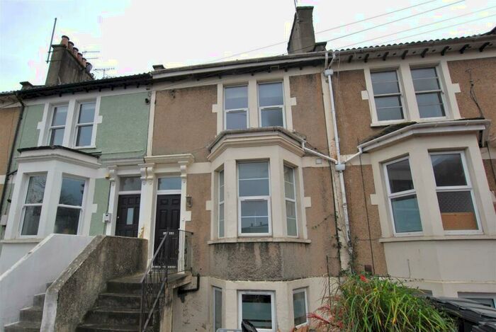 2 Bedroom Maisonette To Rent In Dean Lane, Southville, Bristol, BS3