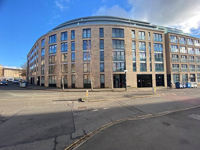 2 Bedroom Flat To Rent In Minerva Street, Glasgow, G3