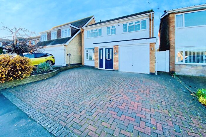 4 Bedroom Detached House For Sale In Barry Drive, Kirby Muxloe, LE9