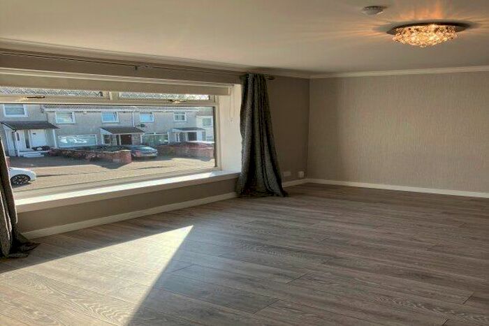 2 Bedroom Flat To Rent In Leslie Road, Kilmarnock, KA3