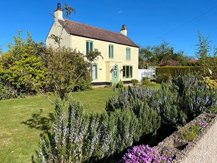 3 Bedroom Detached House For Sale In Main Road, Saltfleet, Louth, LN11