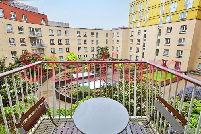 1 Bedroom Flat To Rent In Buckler Court, Eden Grove, London, N7