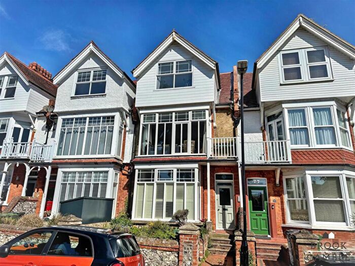3 Bedroom Maisonette For Sale In Vicarage Road, Eastbourne, BN20