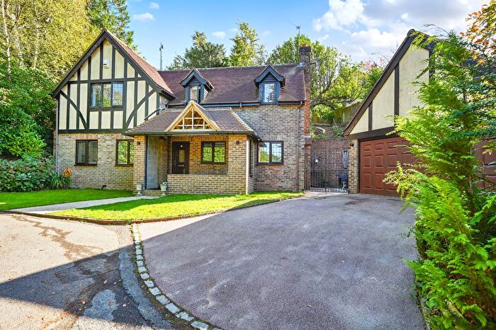 2 Bedroom Detached House For Sale In Melfort Road, Crowborough, TN6