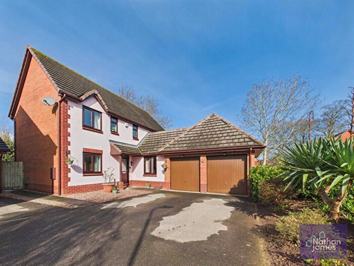 4 Bedroom House For Sale In Chestnut Drive, Rogiet, Caldicot, NP26