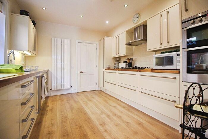 4 Bedroom Terraced House To Rent In Goddard Avenue, Swindon, SN1