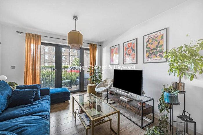 2 Bedroom Flat For Sale In Cowley Road, Oval, London, SW9