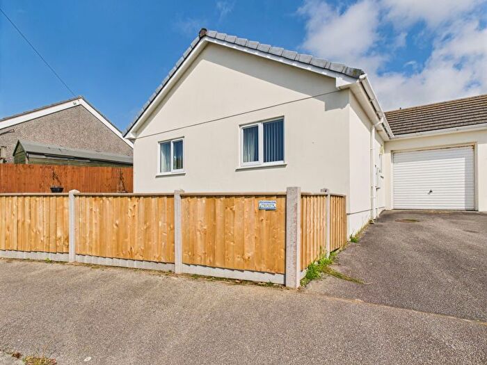 2 Bedroom Bungalow For Sale In Bekelege Drive, Beacon, Camborne, TR14