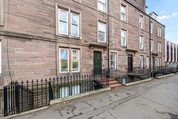 2 Bedroom Flat For Sale In Perth Road, Dundee, DD2