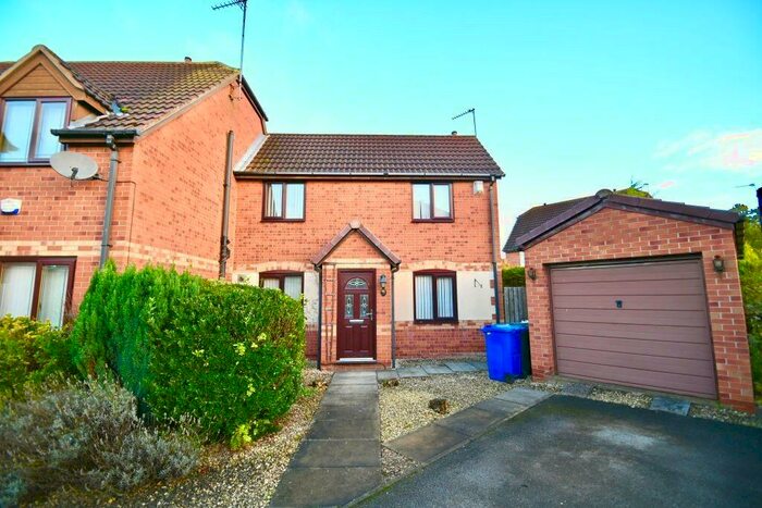 2 Bedroom Semi-Detached House To Rent In Dean Close, Doncaster, South Yorkshire, DN11