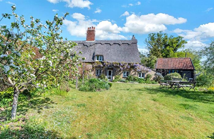 3 Bedroom Semi-Detached House For Sale In Ingham Road, West Stow, Bury St. Edmunds, IP28