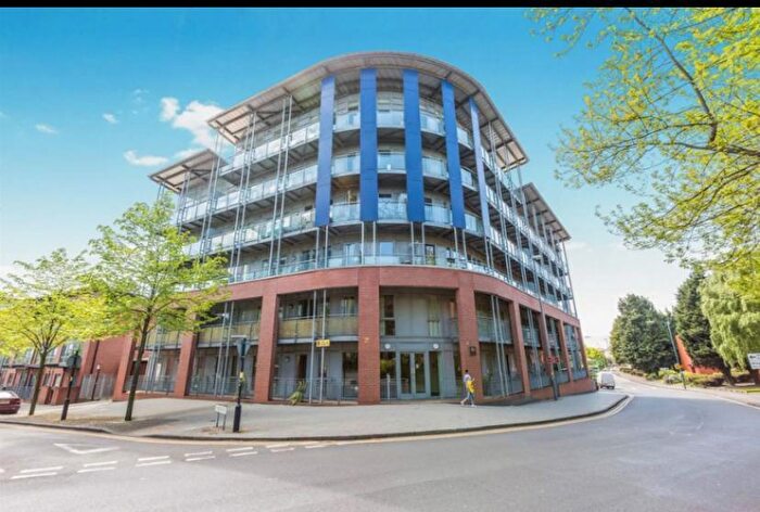 2 Bedroom Apartment For Sale In Wheeleys Lane, Ladywood, Birmingham, B15