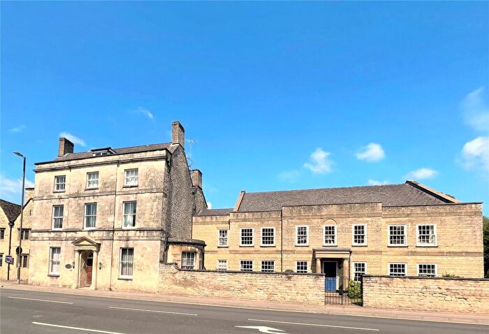 2 Bedroom Apartment For Sale In Oxford House, London Road, Cirencester, GL7
