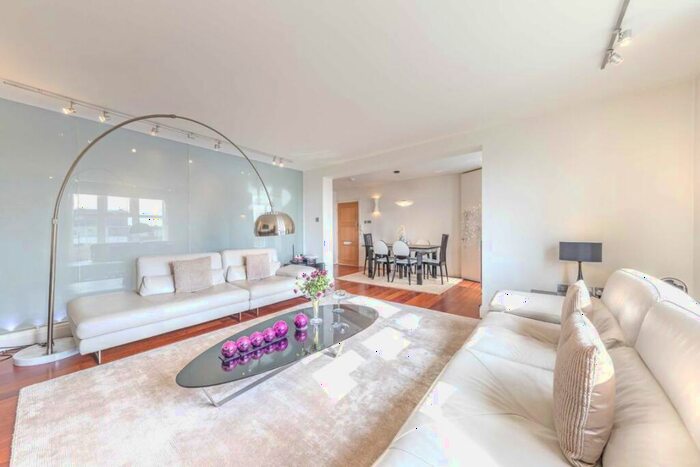 3 Bedroom Flat To Rent In St. Johns Wood Park, St. Johns Wood, NW8