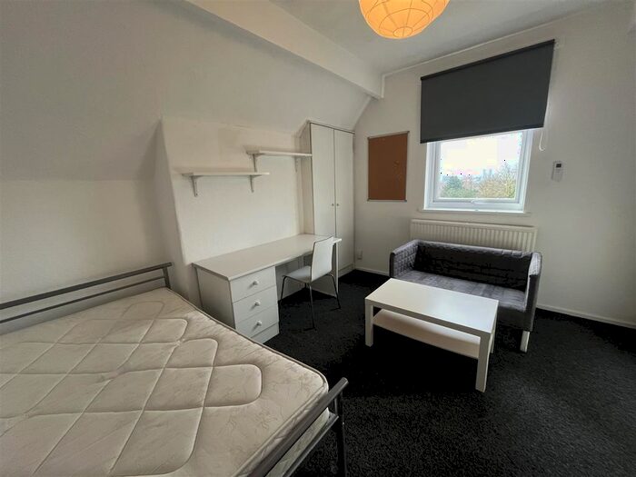 Studio To Rent In Eccles Old Road, Salford, M6